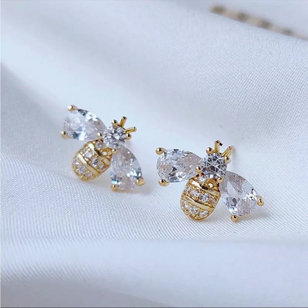 Rhinestone gold bee earrings nwt